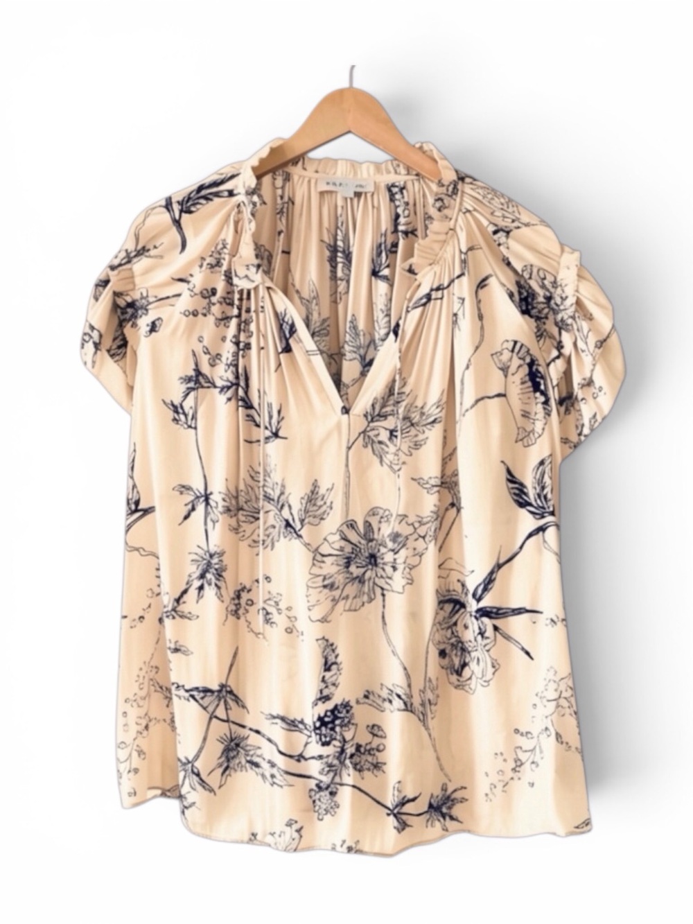 Flouncy Blouse Womens 1X Cream black Toile Floral Romantic